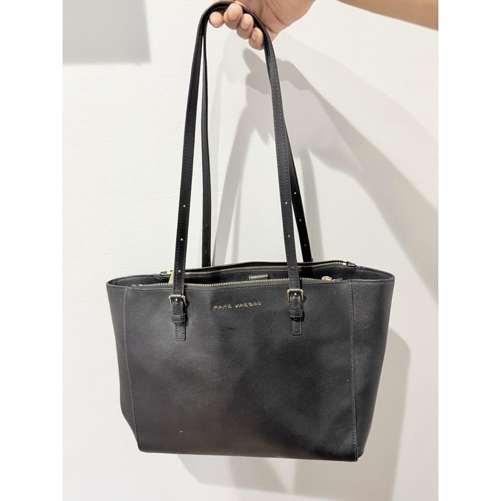 Marc Jacobs Commuter Leather Shoulder Tote Bag Black Gold-Tone Logo Pockets F